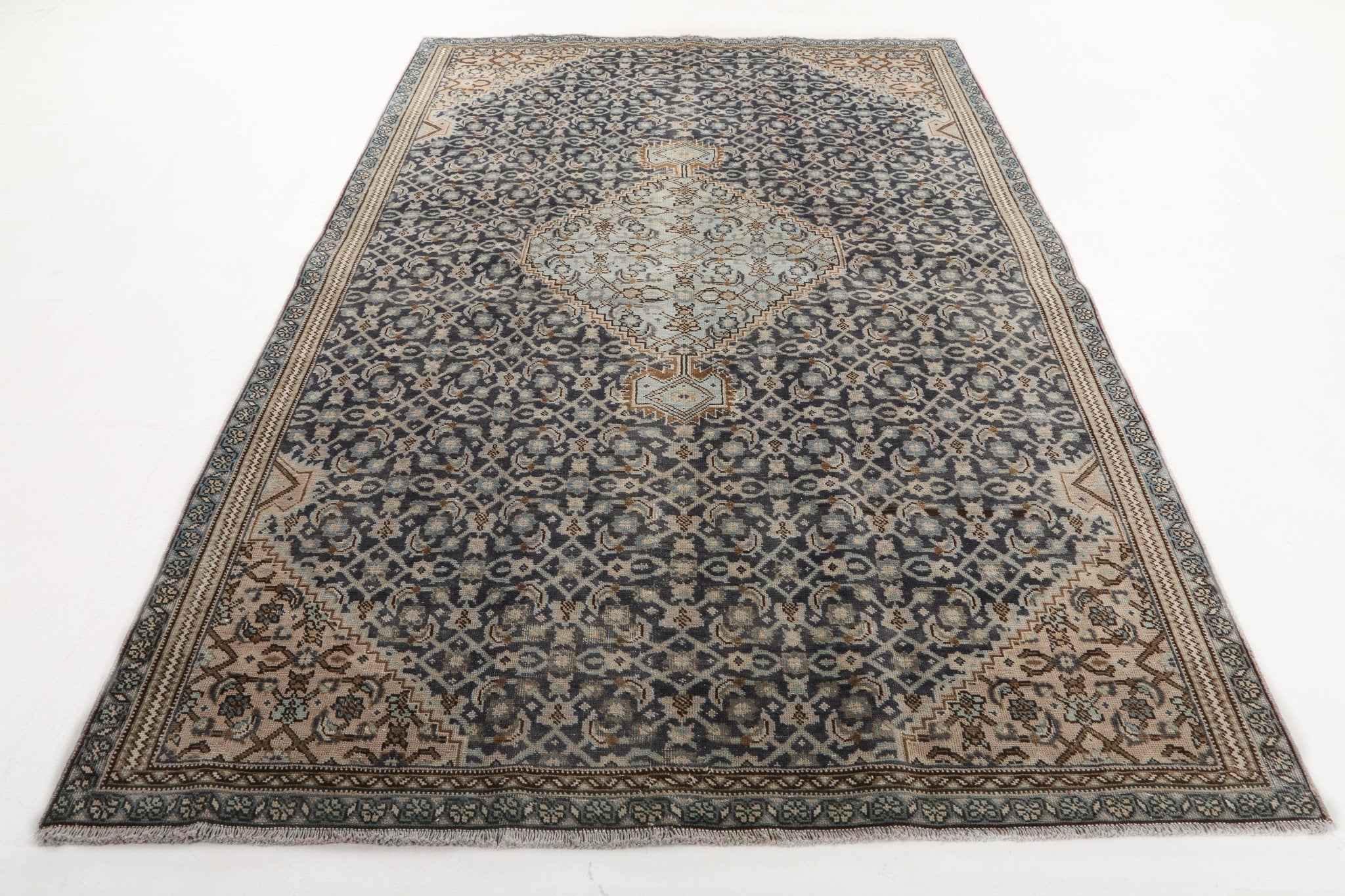 Persian Ardabil Rug | 5' 7