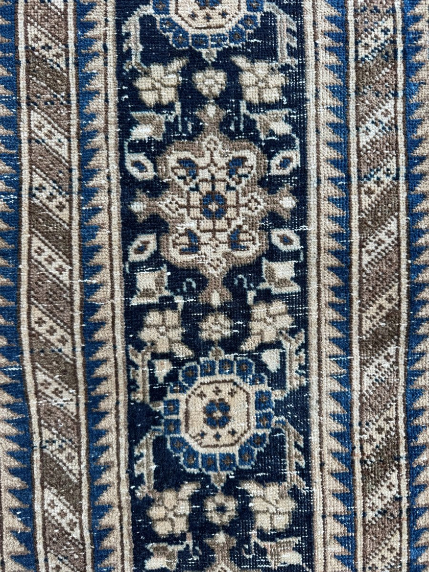 Persian Ardabil Rug | 6' 9