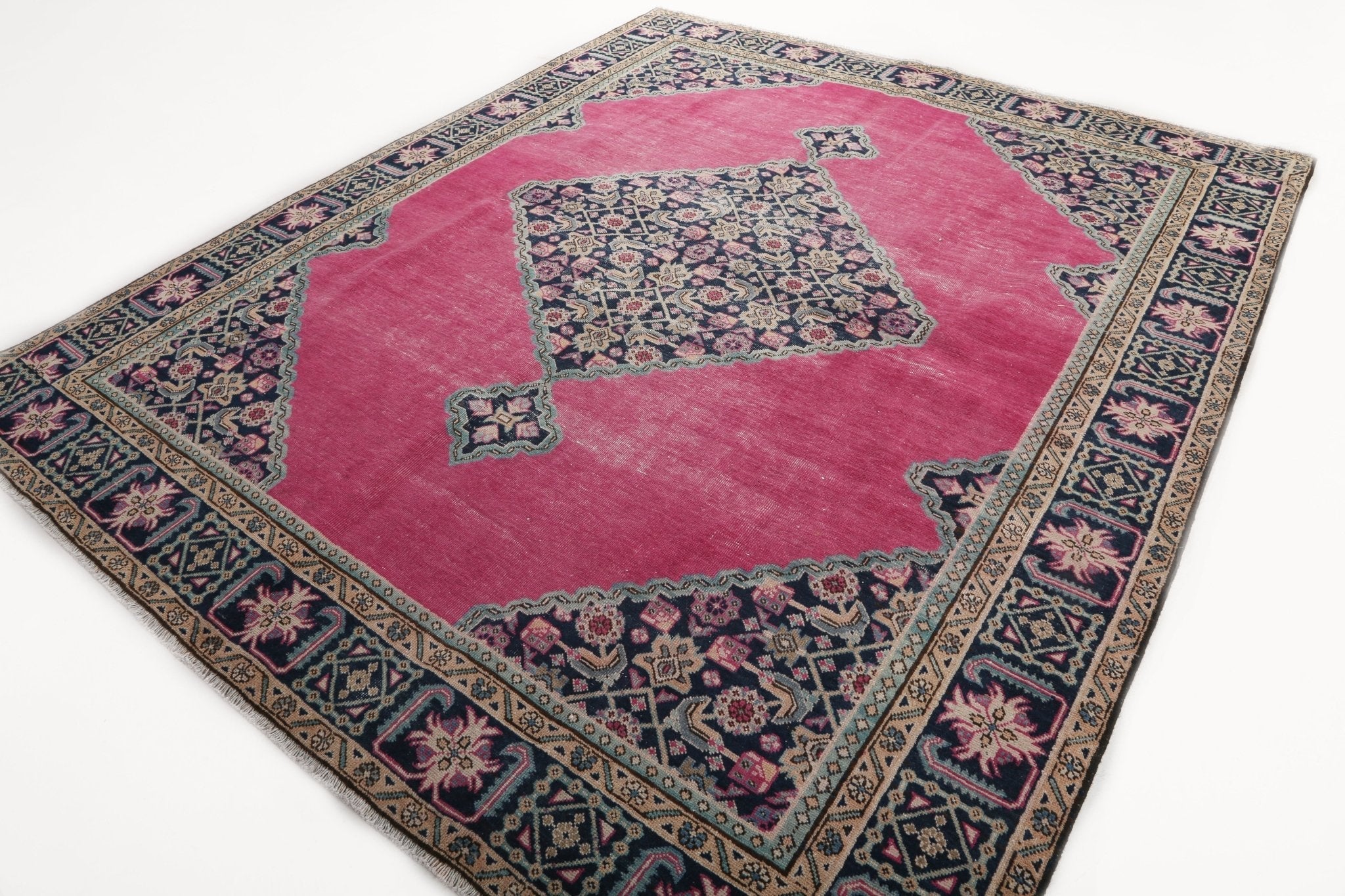 Persian Ardabil Rug | 7' 10
