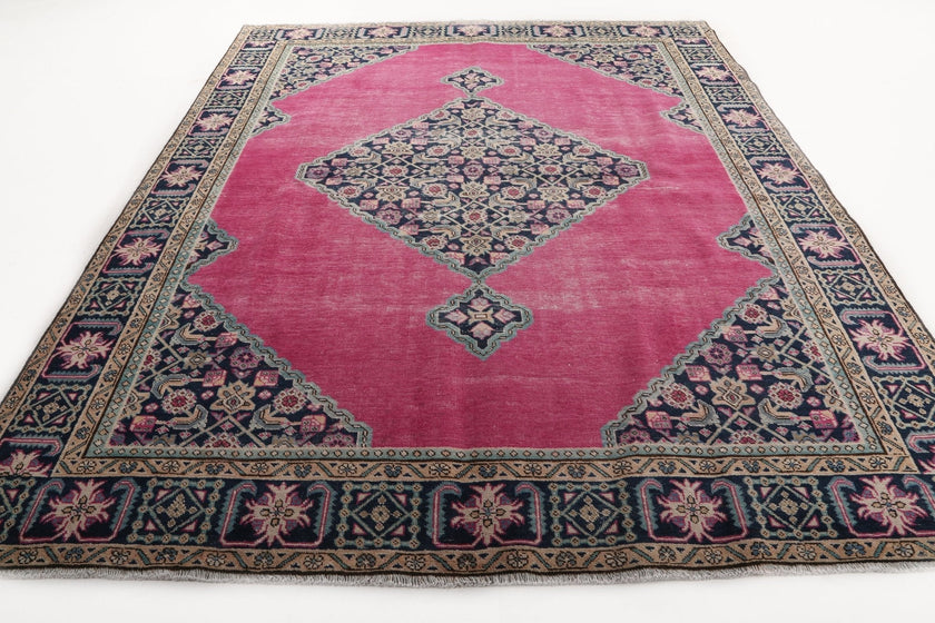 Persian Ardabil Rug | 7' 10