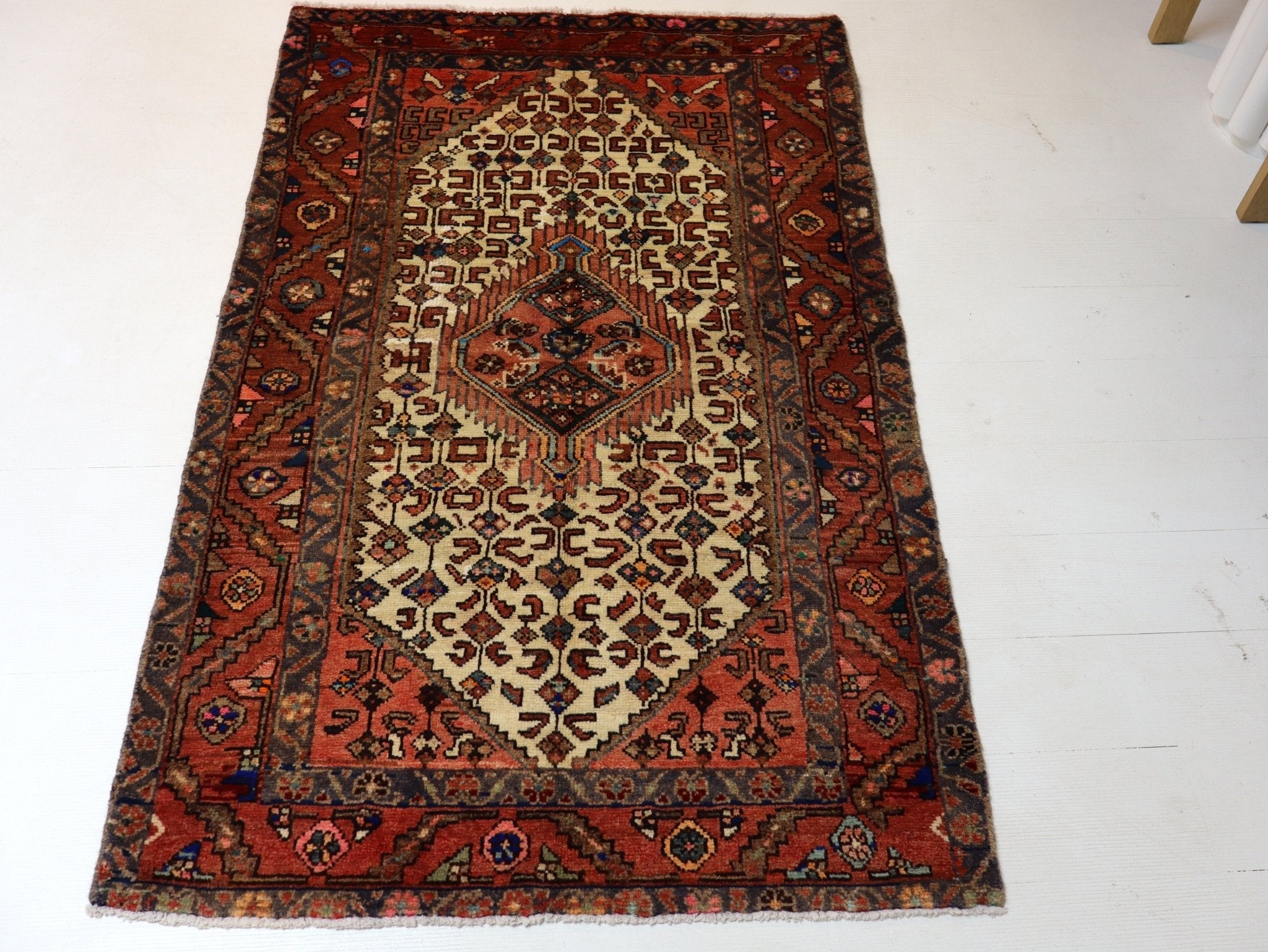 Persian Asadabad Rug | 3' 3” x 5' 5