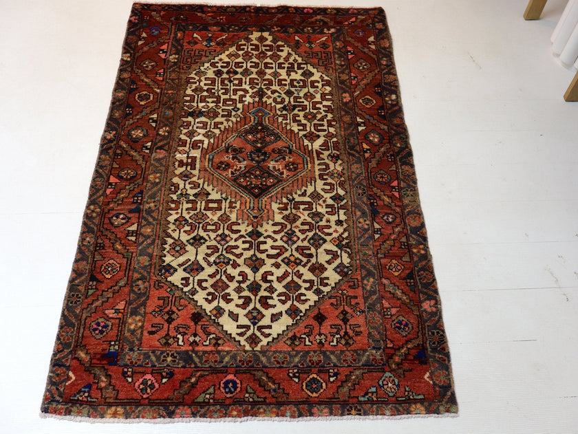 Persian Asadabad Rug | 3' 3” x 5' 5