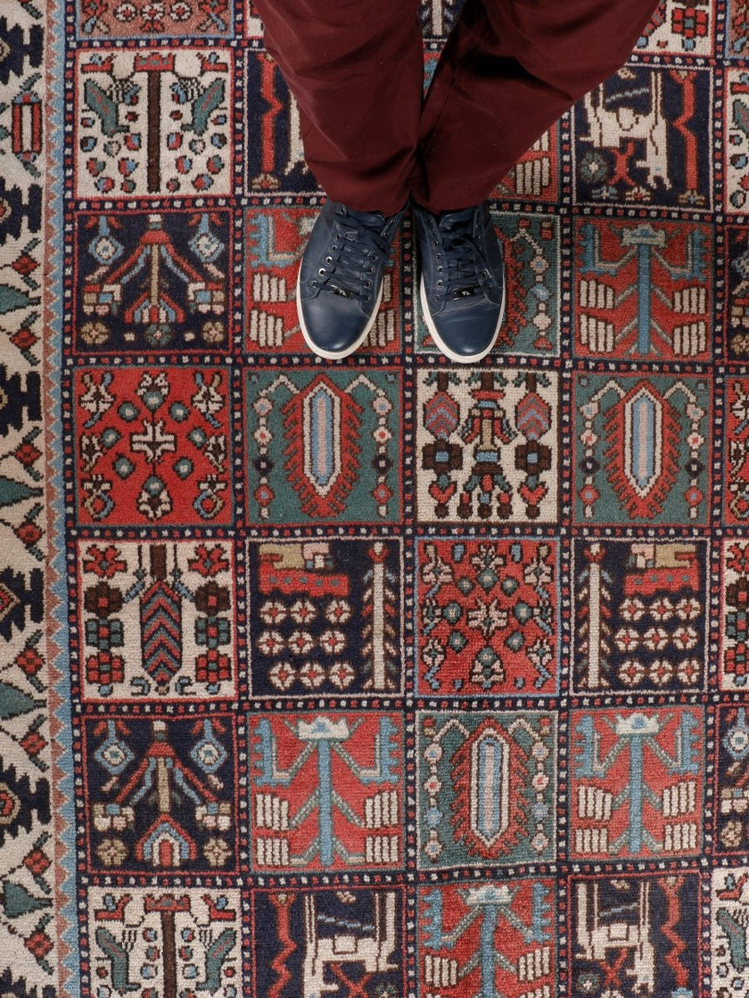 Persian Bakhtiar Rug | 4' 3
