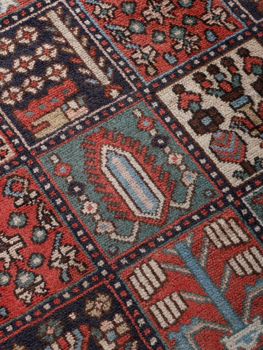 Persian Bakhtiar Rug | 4' 3
