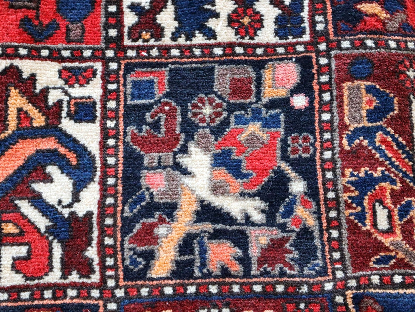 Persian Bakhtiari Rug | 5' 1