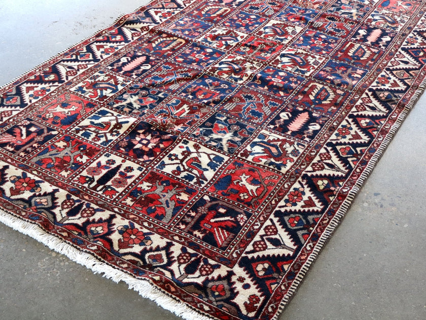 Persian Bakhtiari Rug | 5' 1