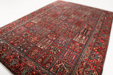 Persian Bakhtiari Rug | 8' 6