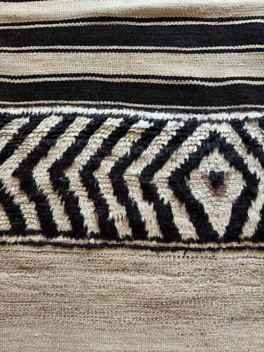 Persian Bakhtiyar Kilim | 3' 4