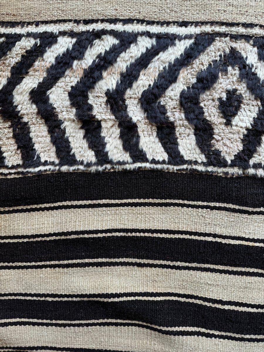 Persian Bakhtiyar Kilim | 3' 4