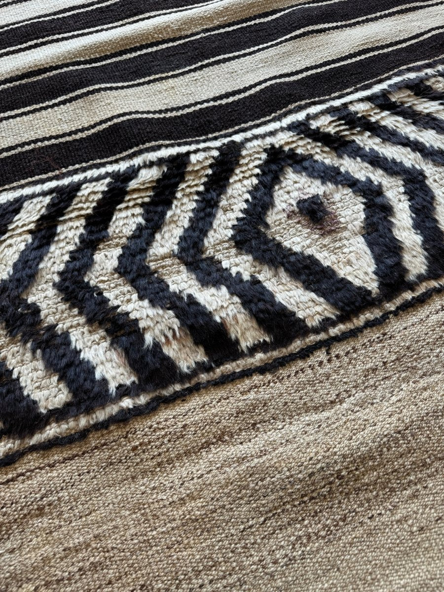 Persian Bakhtiyar Kilim | 3' 4