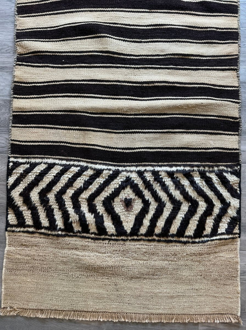 Persian Bakhtiyar Kilim | 3' 4