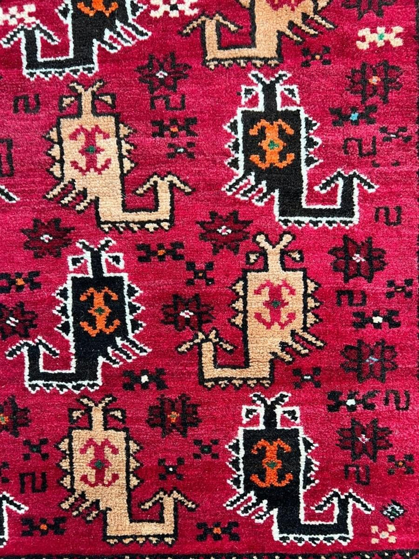Persian Baluch Rug | 4' 7