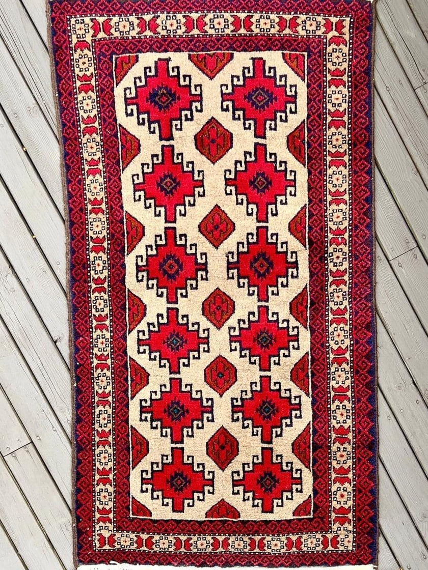 Persian Baluch Rug | 5' 2