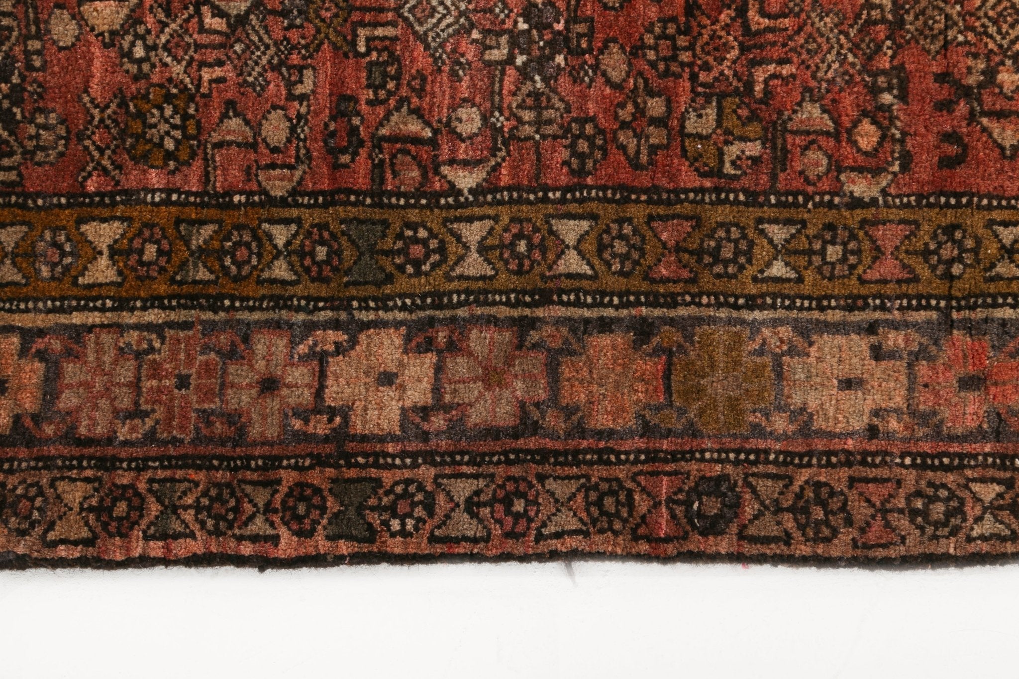 Persian Bidjar Rug | 4' 2
