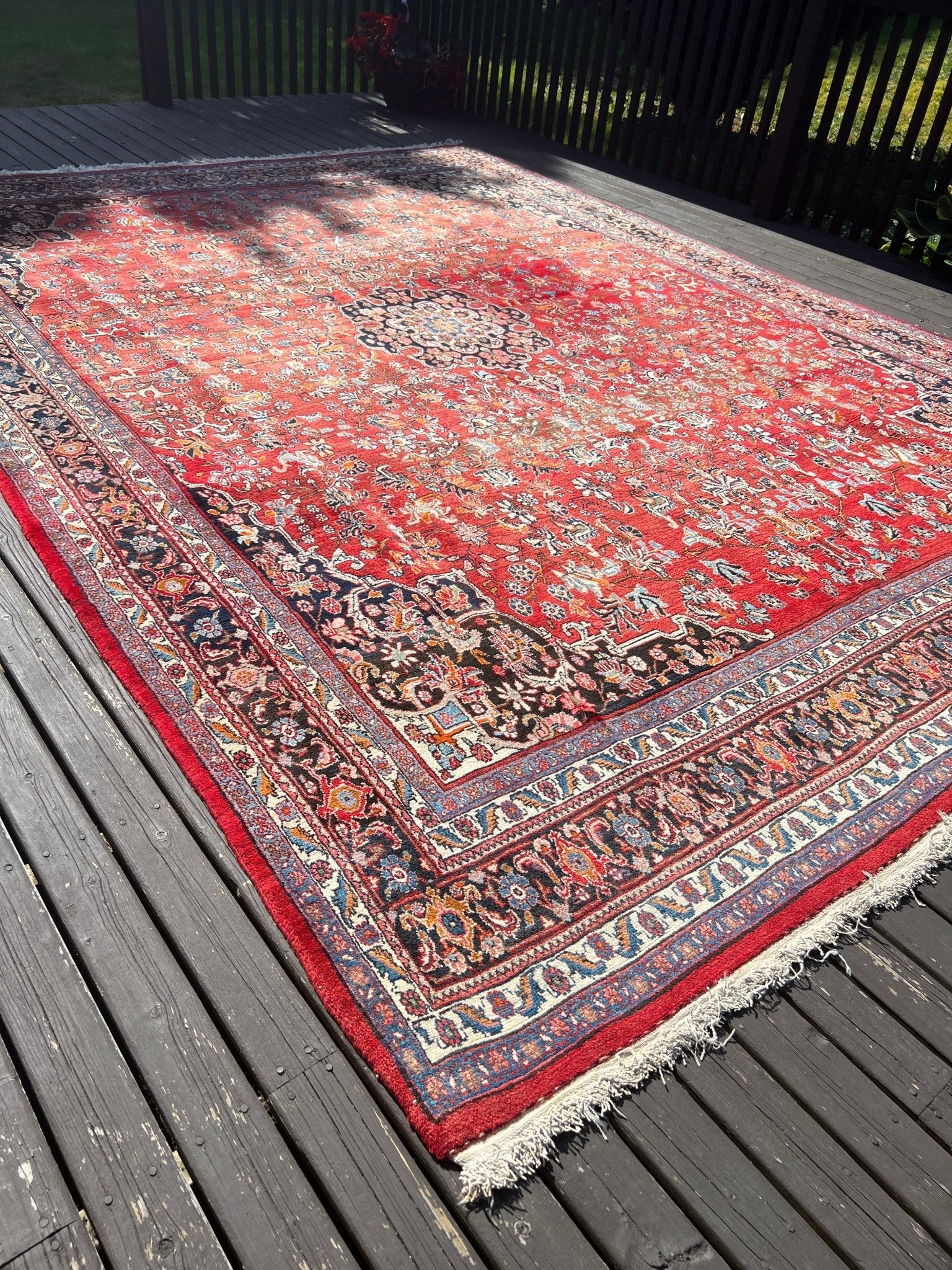 Persian Bidjar Rug | 8' 11