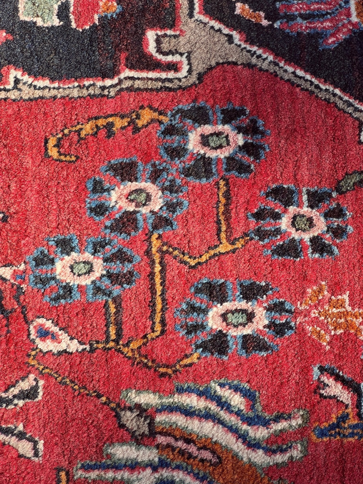 Persian Bidjar Rug | 8' 11