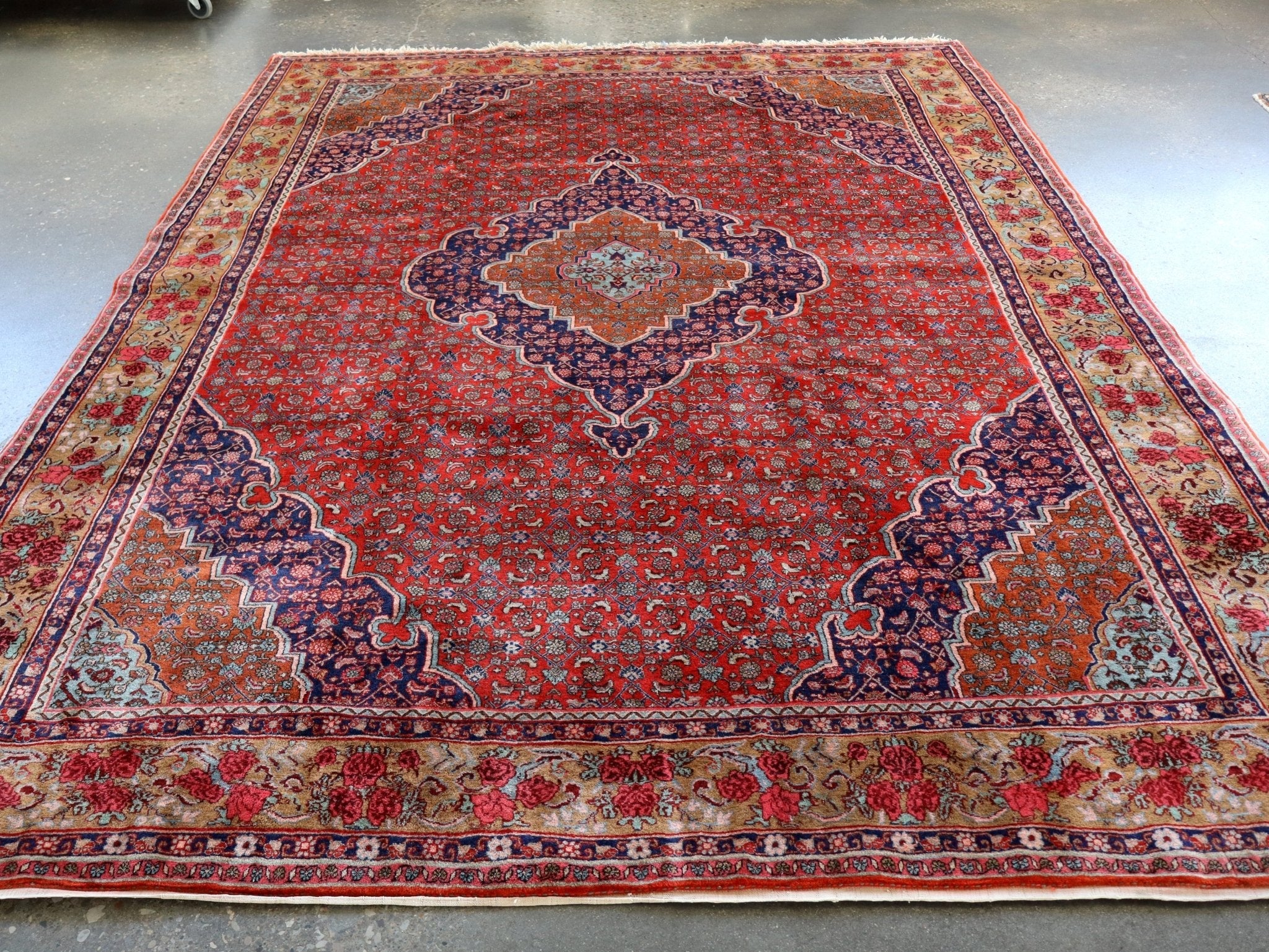 Persian Bidjar Rug | 8' 7