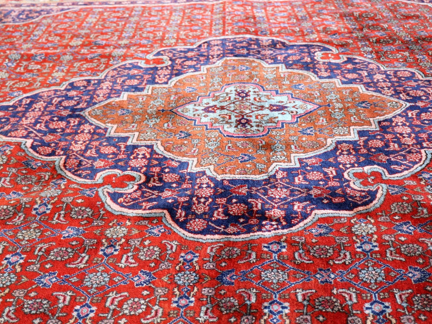 Persian Bidjar Rug | 8' 7