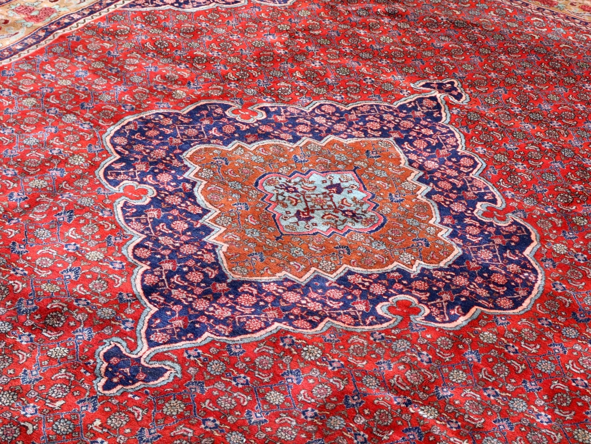Persian Bidjar Rug | 8' 7