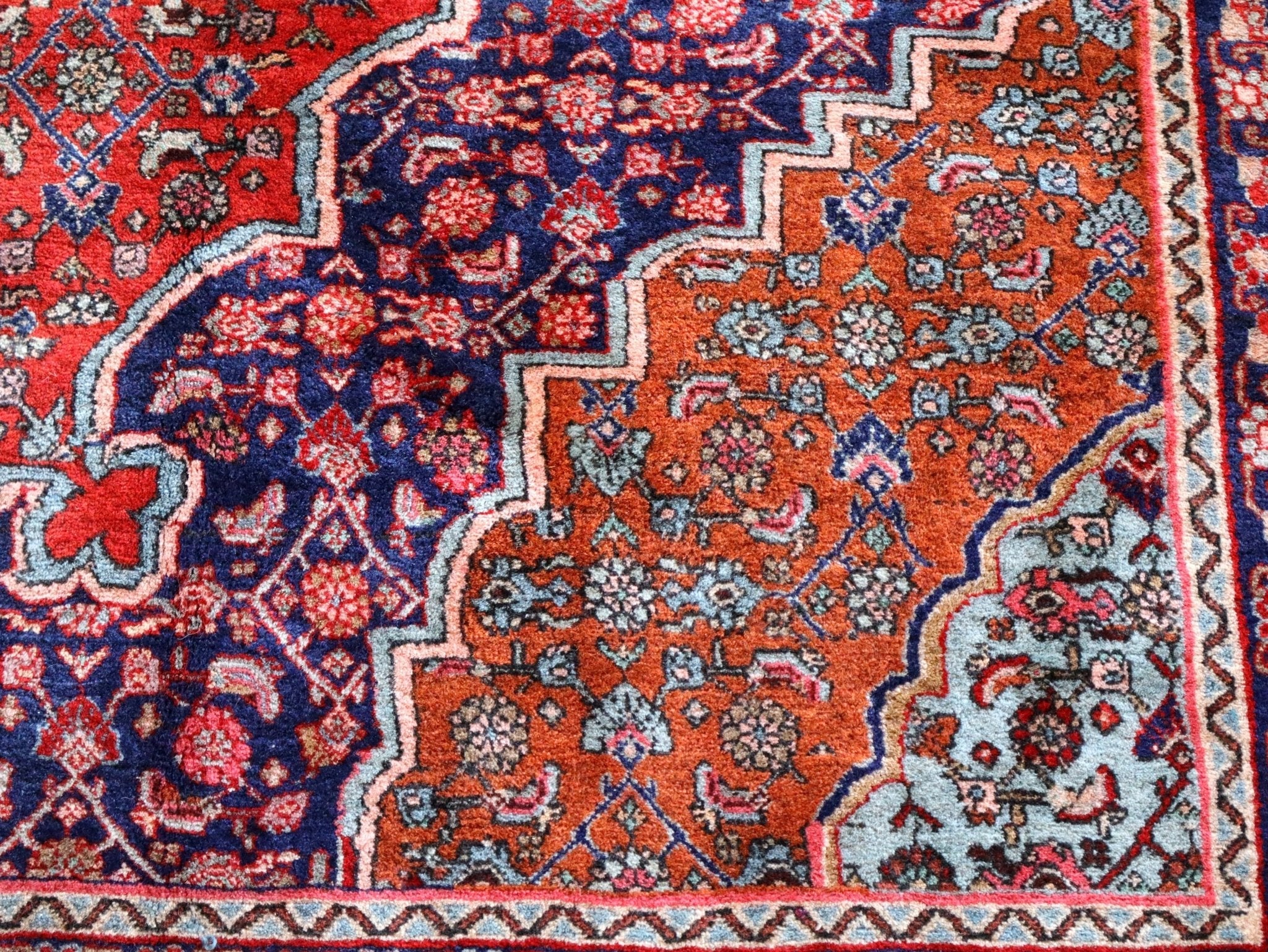 Persian Bidjar Rug | 8' 7