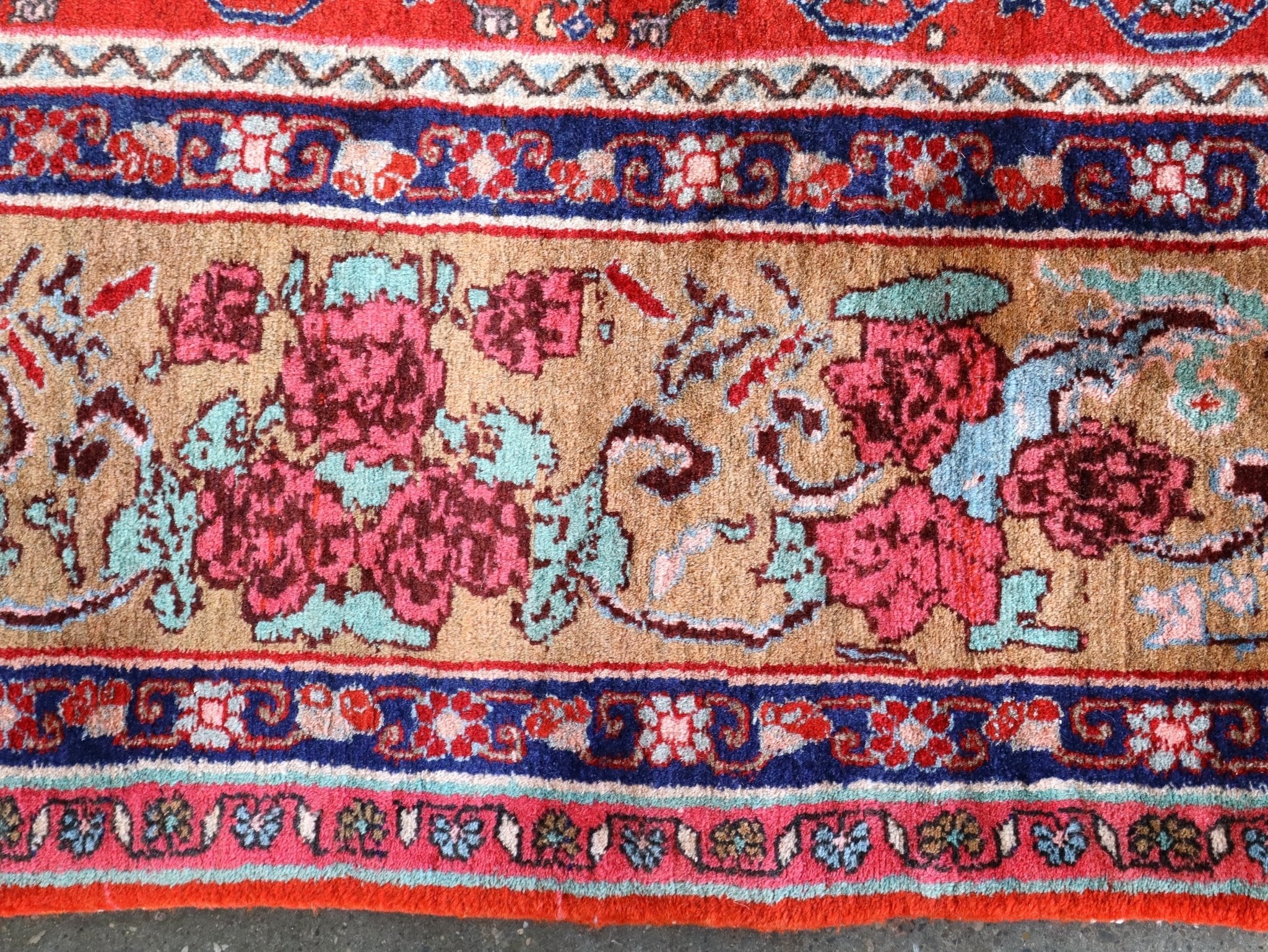 Persian Bidjar Rug | 8' 7