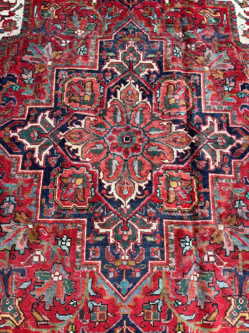 Persian Gorevan Heriz Rug | 8' 1