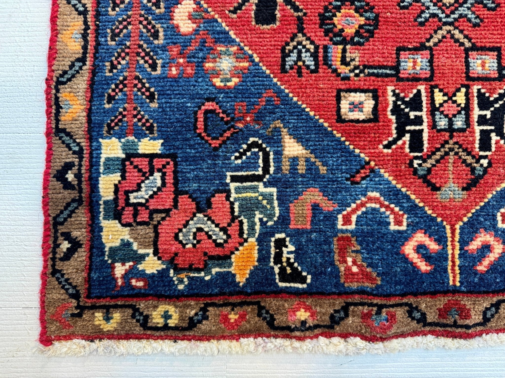 Persian Hamadan Rug | 2' 5” x 4'