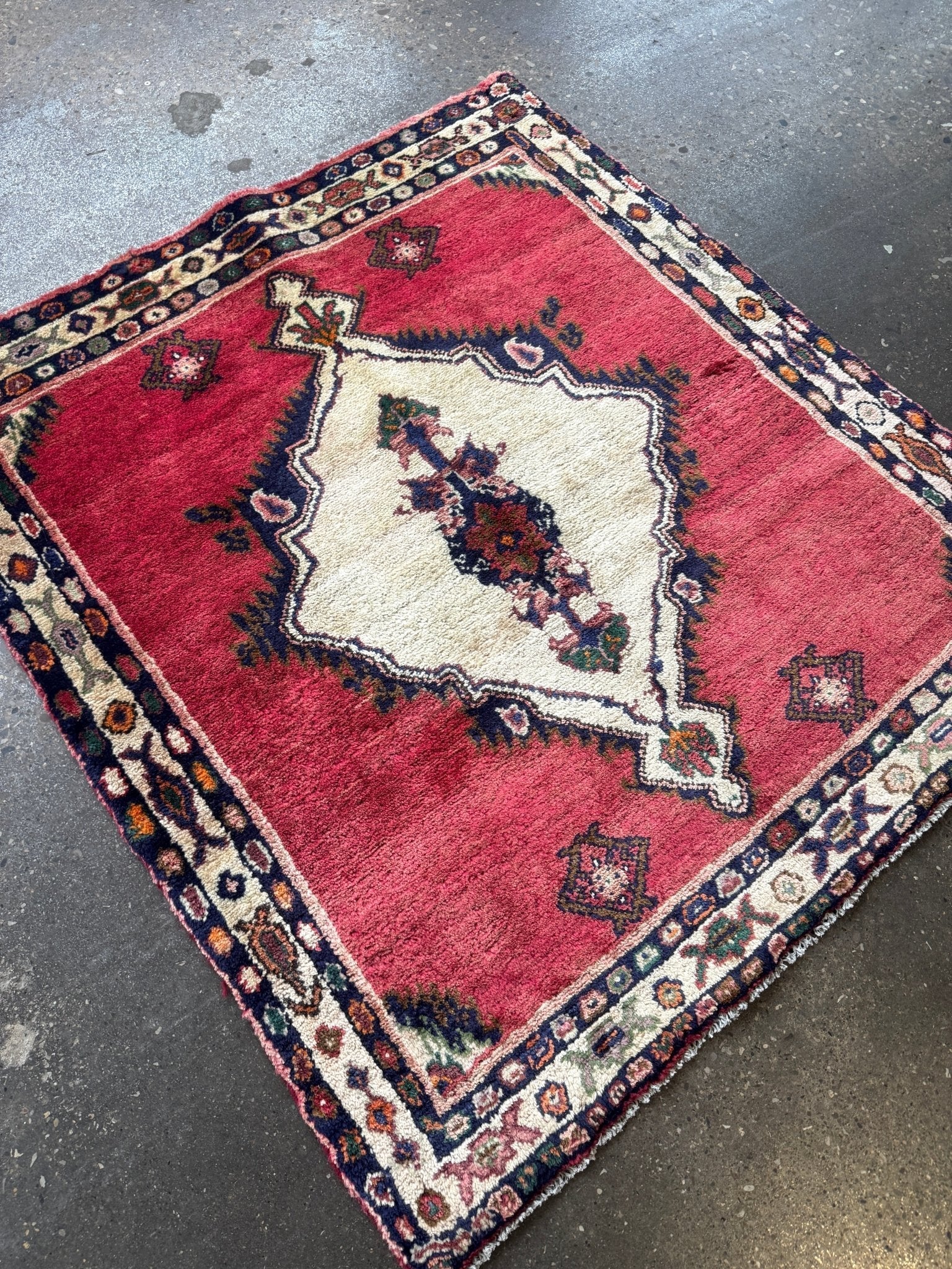 Persian Hamadan Rug | 3' 5