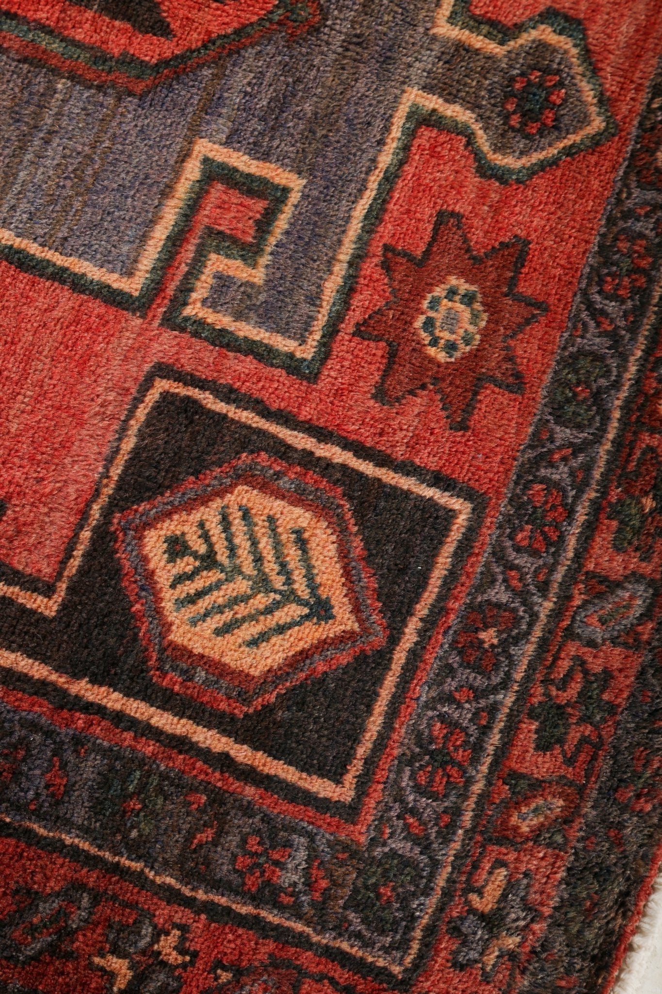 Persian Hamadan Rug | 4' 5