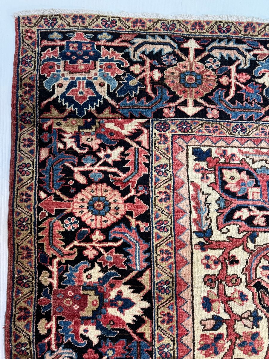 Persian Heriz Rug | 10' 7