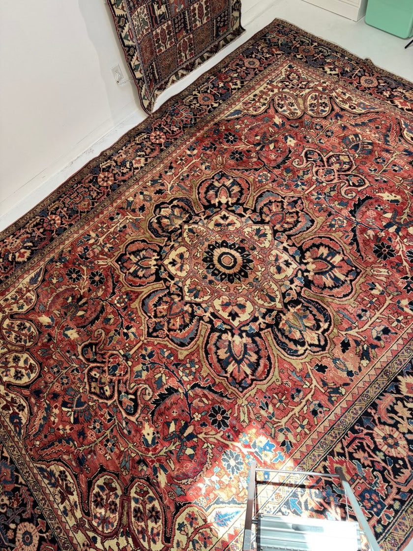 Persian Heriz Rug | 10' 7