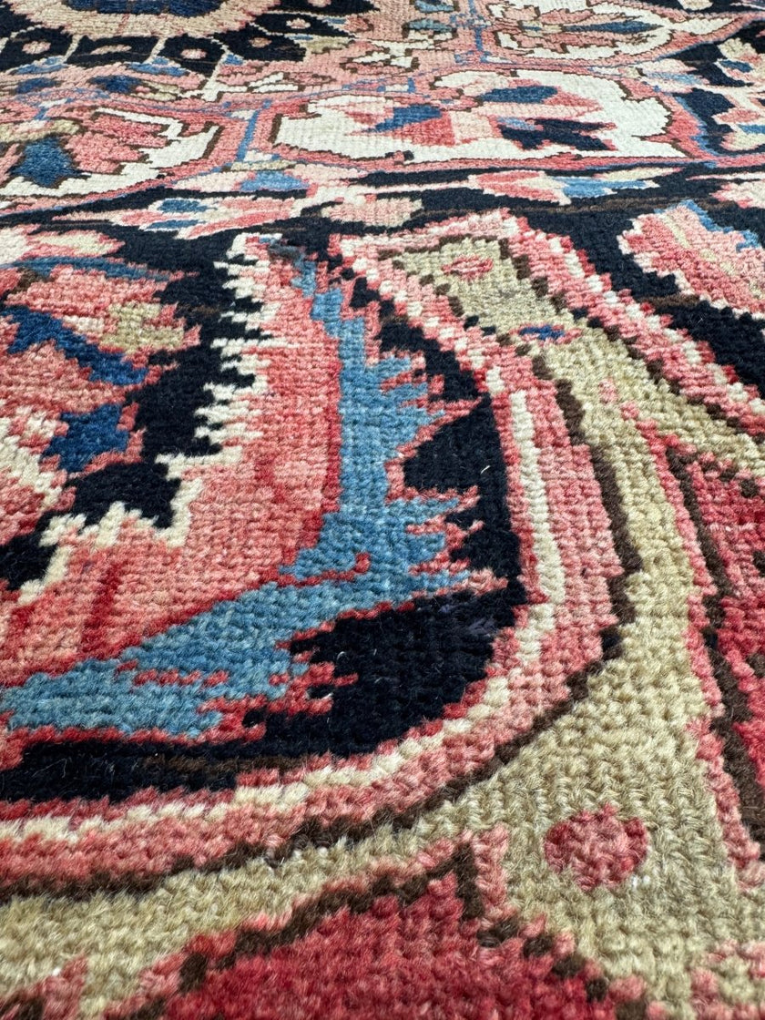 Persian Heriz Rug | 10' 7