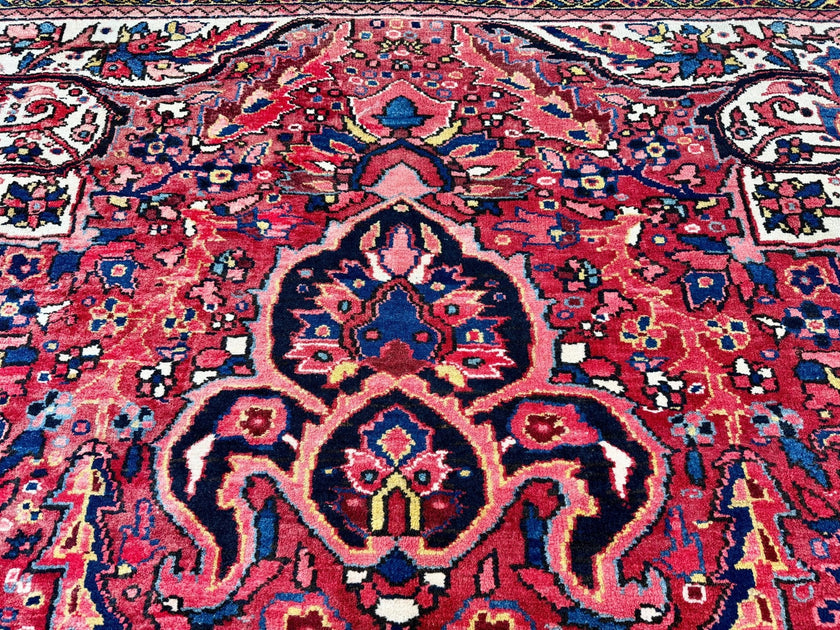 Persian Heriz Rug | 10' x 13' 2