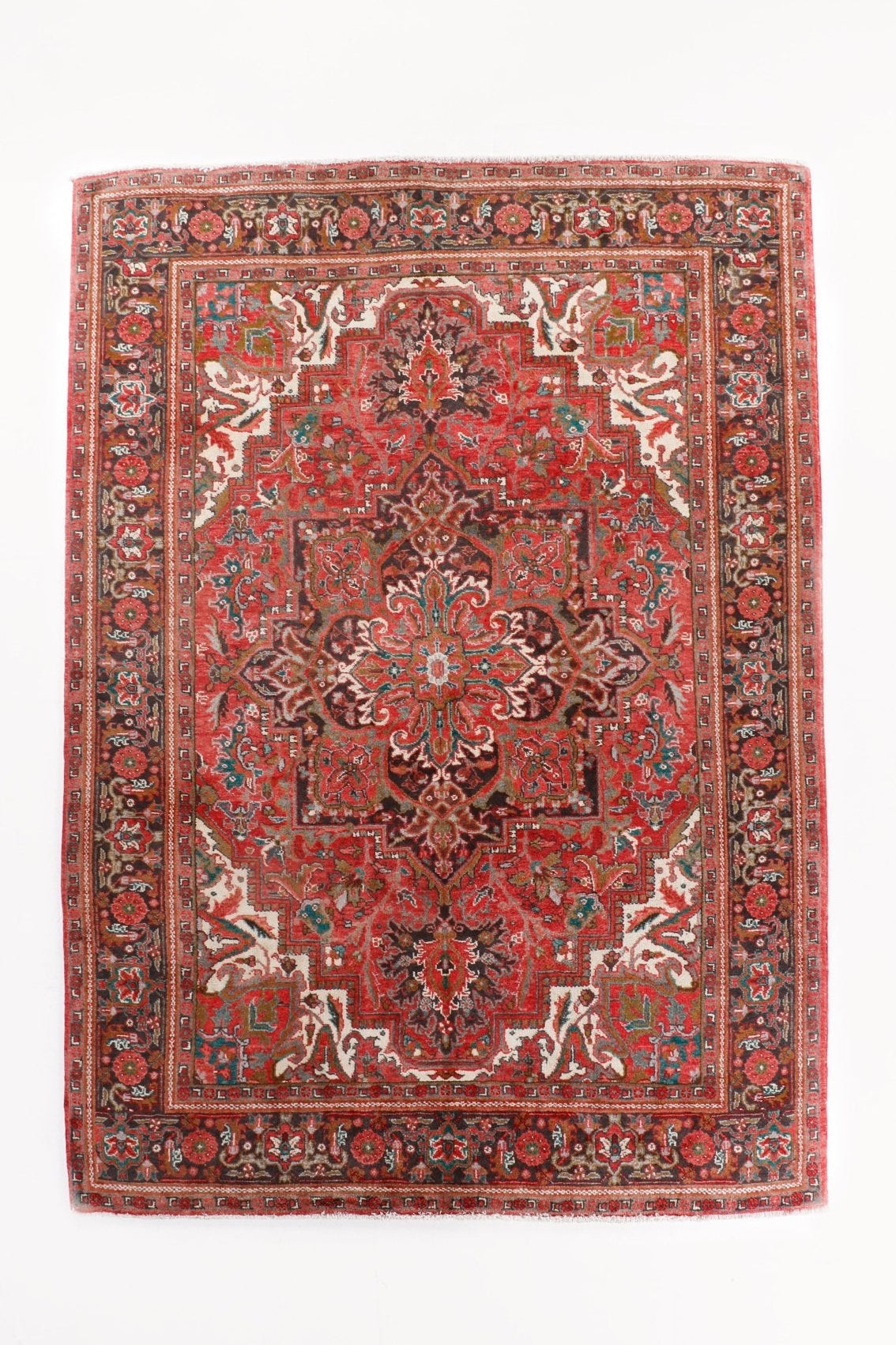Persian Heriz Rug | 6' 9