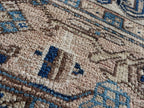 Persian Heriz Rug | 7' 1
