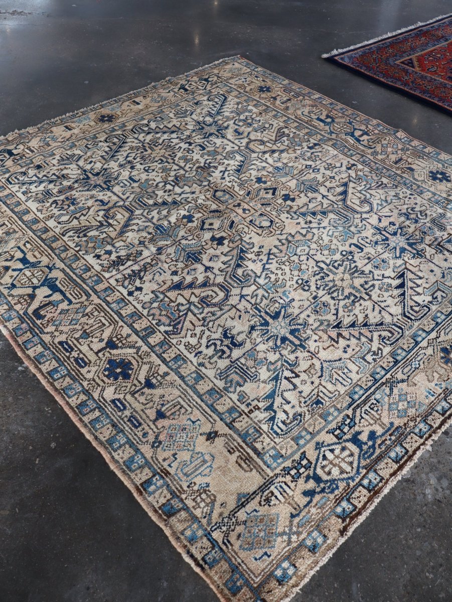 Persian Heriz Rug | 7' 1