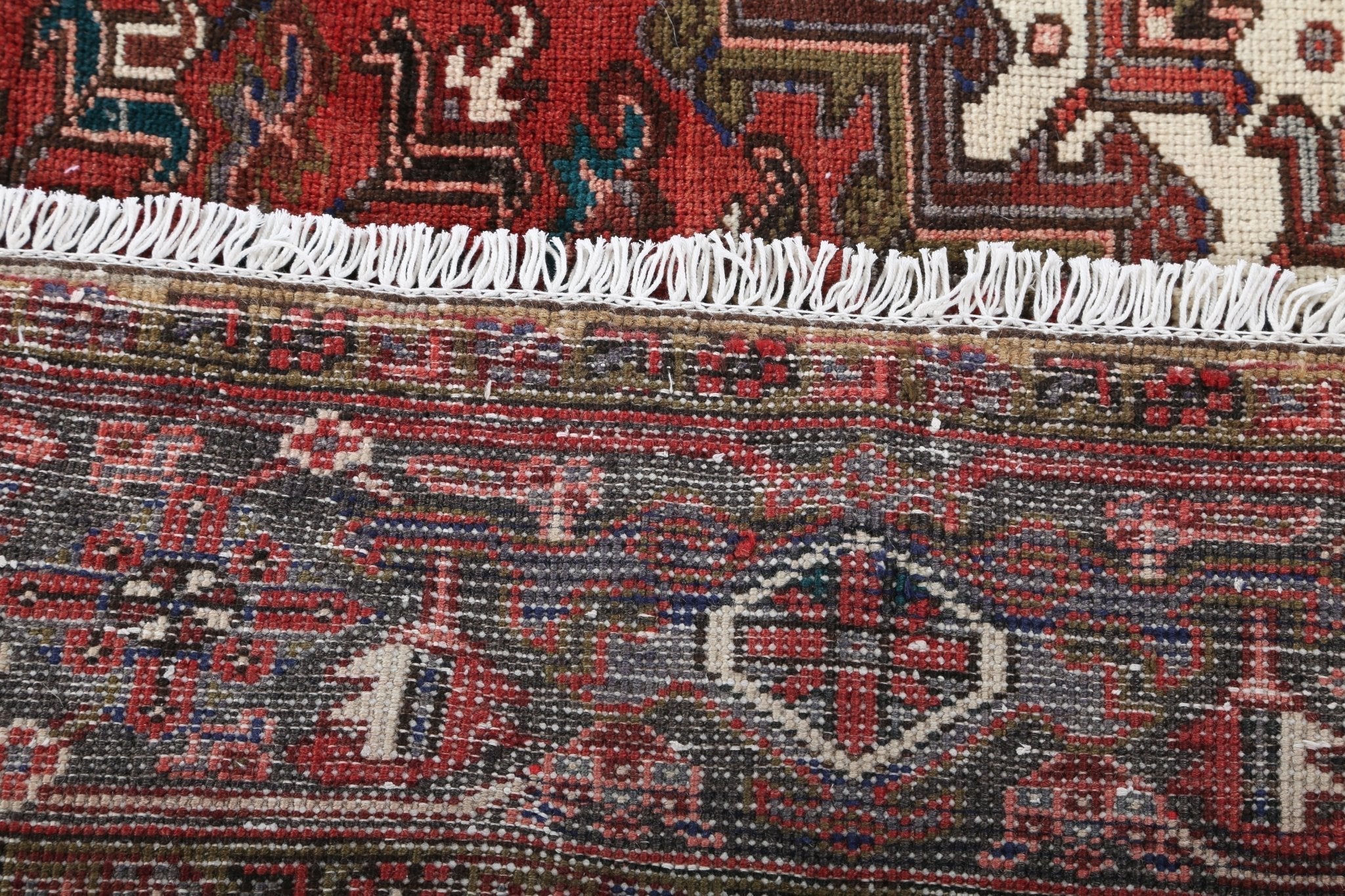 Persian Heriz Rug | 7' 5
