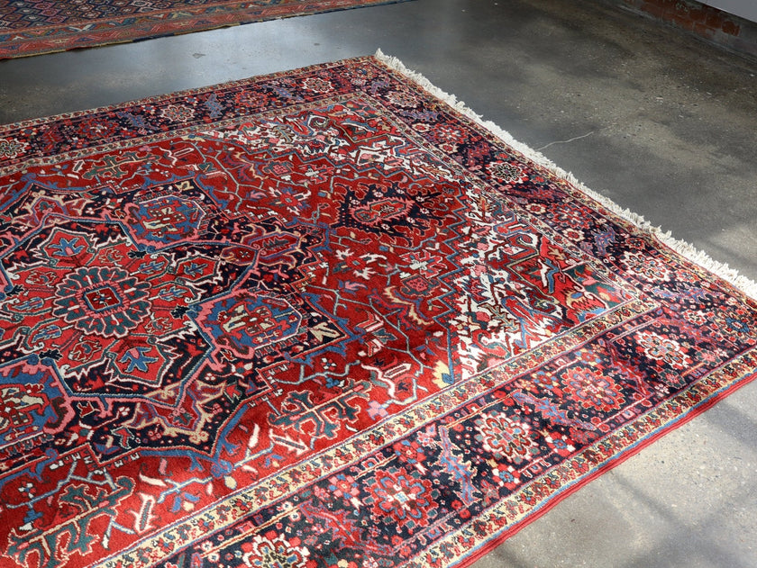 Persian Heriz Rug | 8' 3