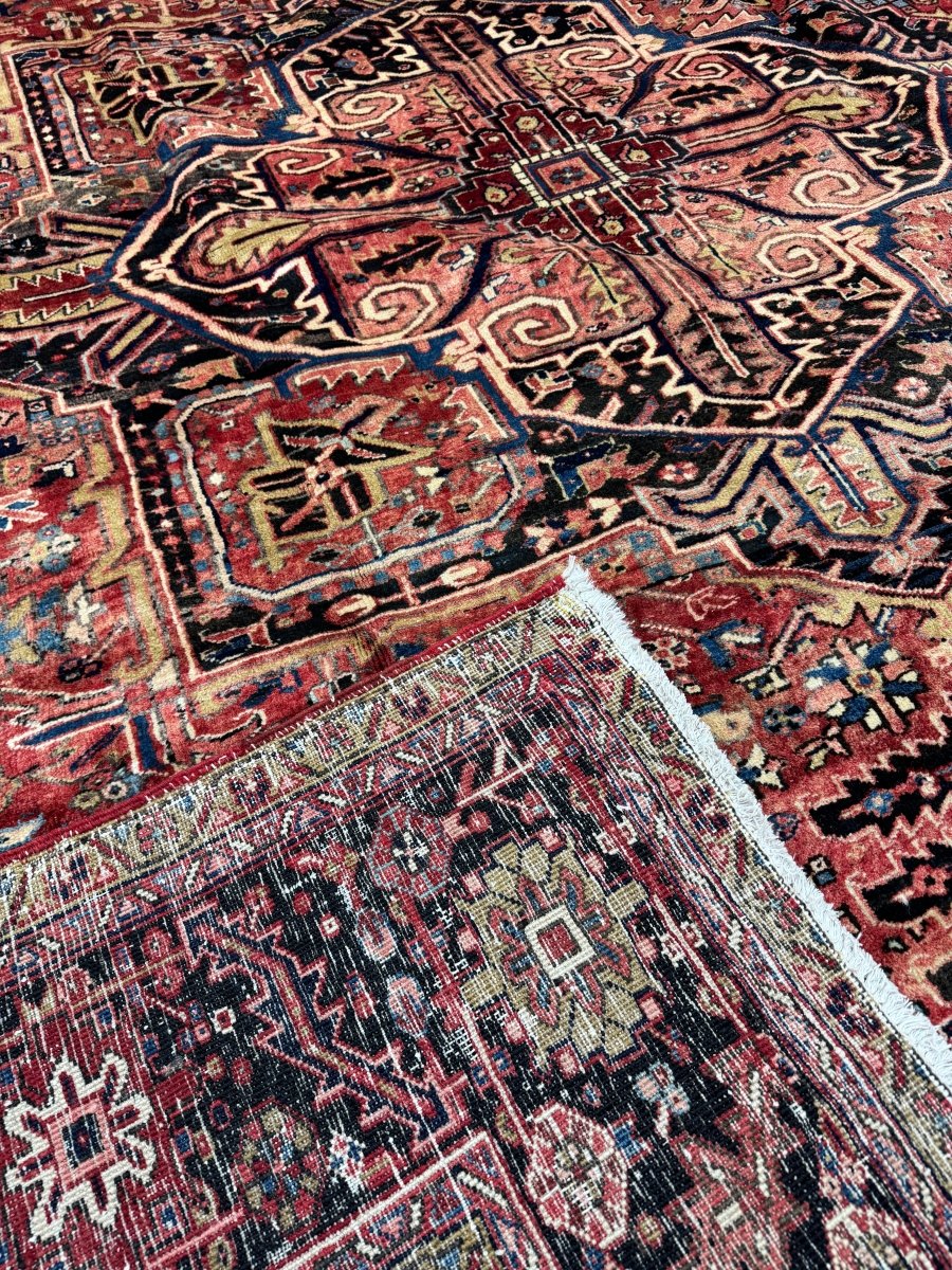 Persian Heriz Rug | 9' 10
