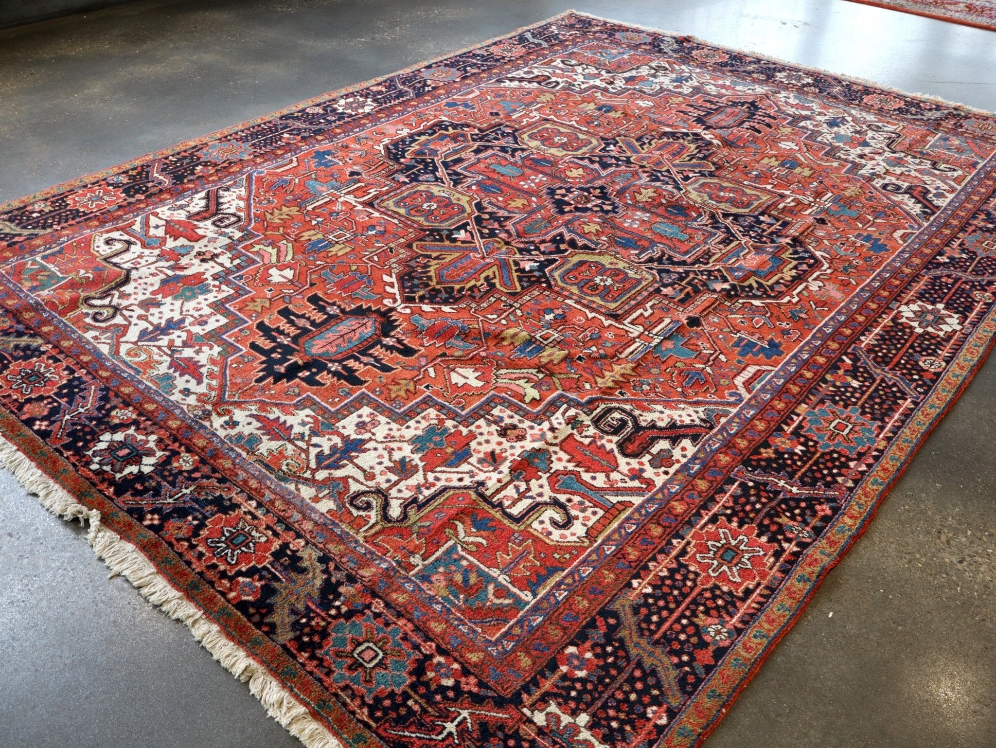 Persian Heriz Rug | 9' 5