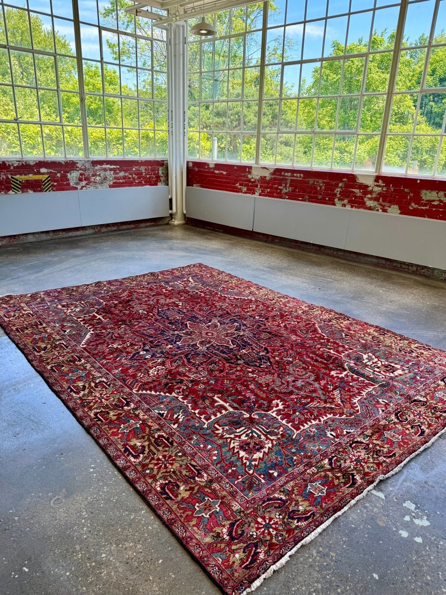 Persian Heriz Rug | 9' 5