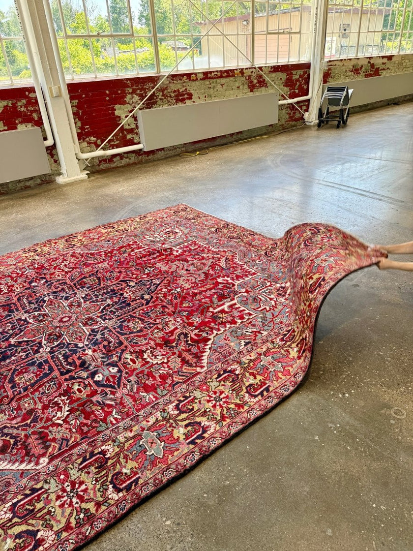 Persian Heriz Rug | 9' 5