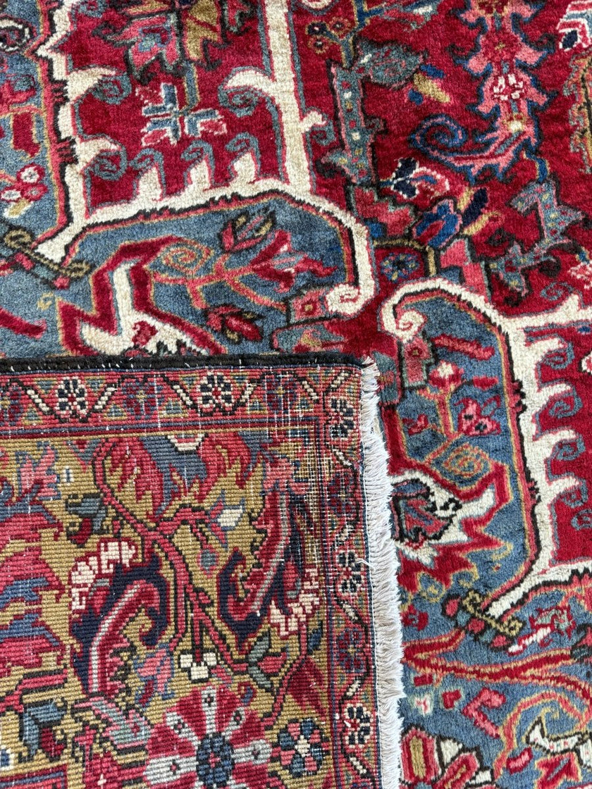 Persian Heriz Rug | 9' 5