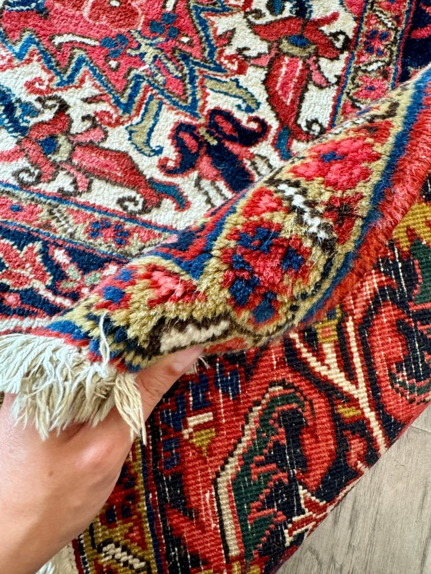 Persian Heriz Rug | 9' 8