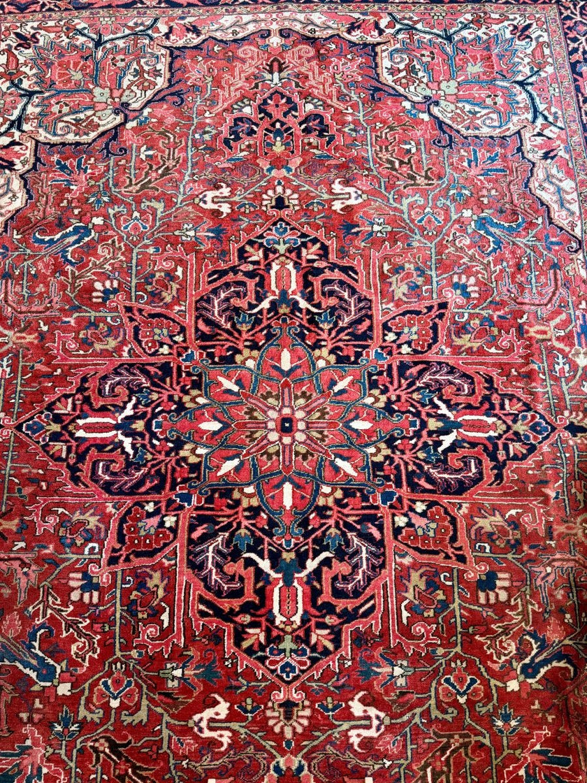 Persian Heriz Rug | 9' 8