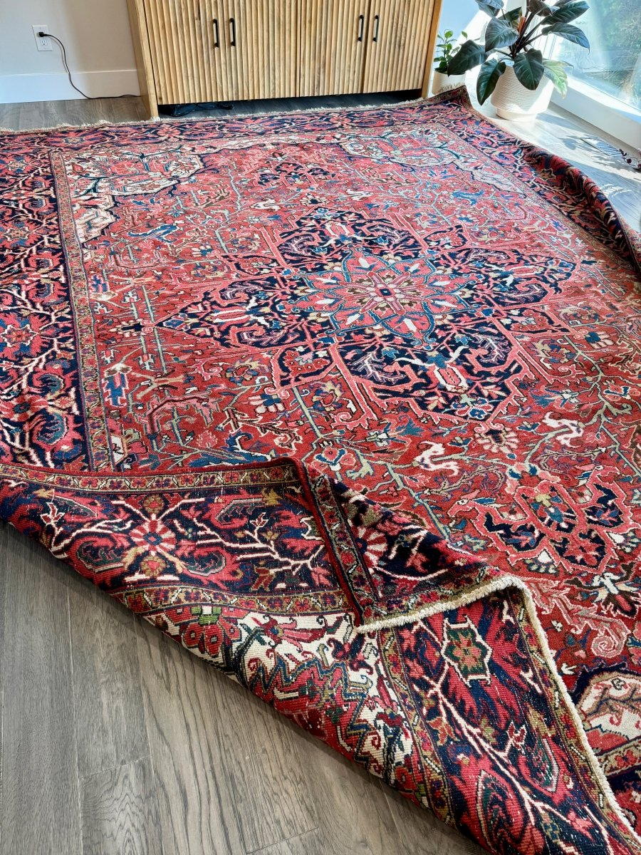 Persian Heriz Rug | 9' 8