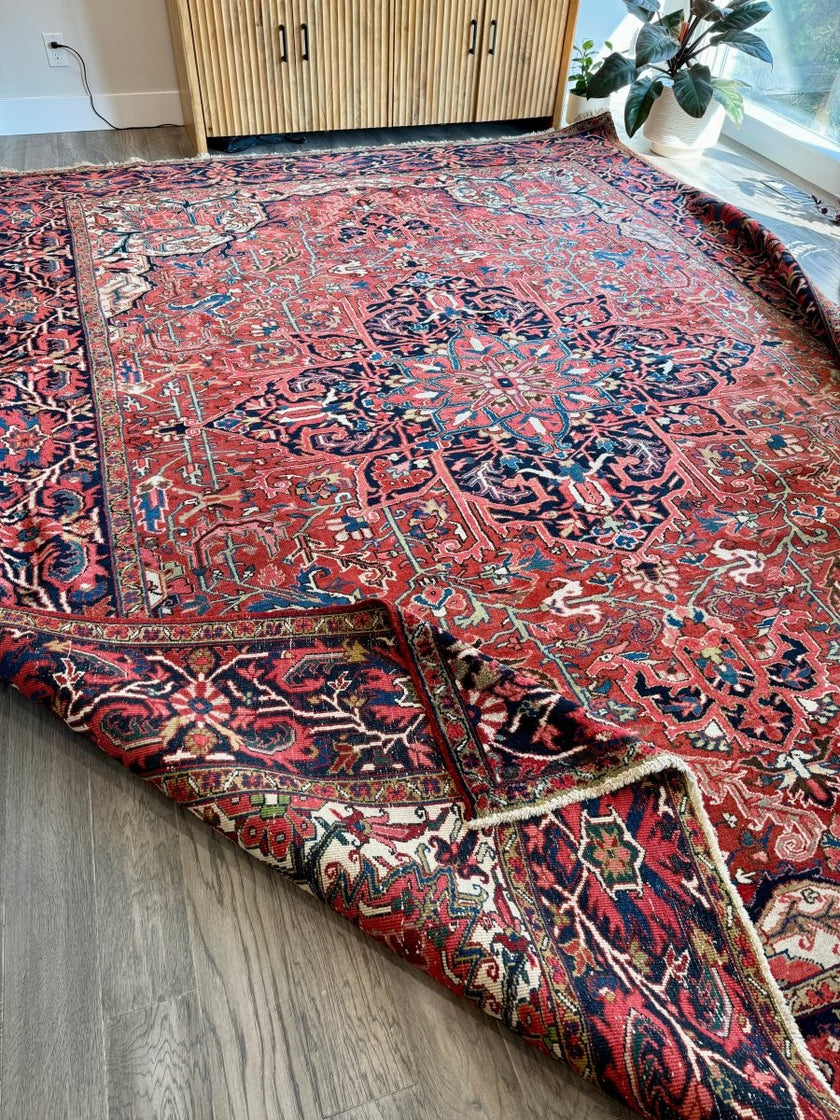 Persian Heriz Rug | 9' 8