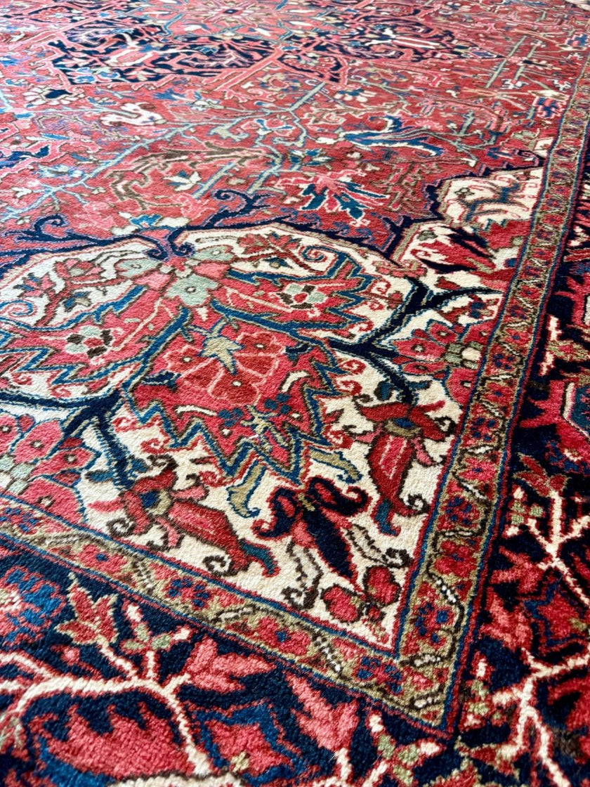 Persian Heriz Rug | 9' 8