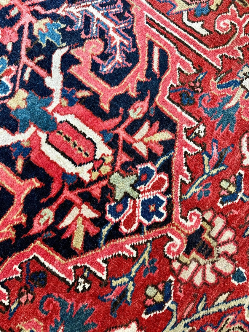 Persian Heriz Rug | 9' 8