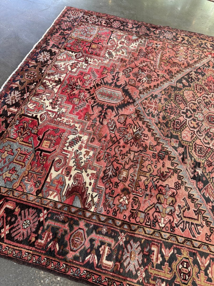 Persian Heriz Rug | 9' 8